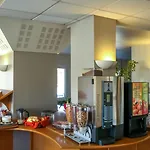 Отель Espace Cite Каркассон