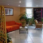 Espace Cite Отель Каркассон