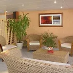 Espace Cite Отель Каркассон