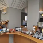 Espace Cite Отель