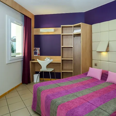 Espace Cite Hotell 2*