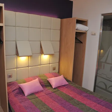 Espace Cite Hotel 2*