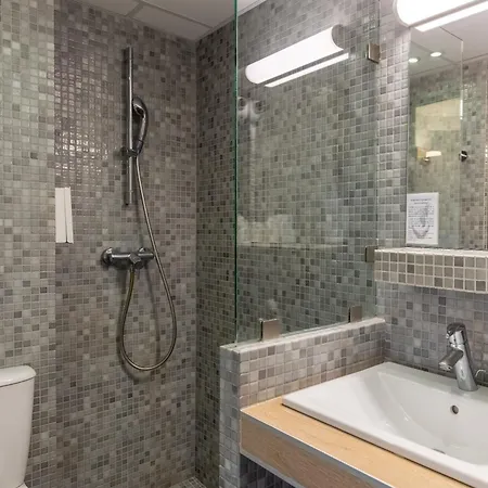 Espace Cite Hotel 2*