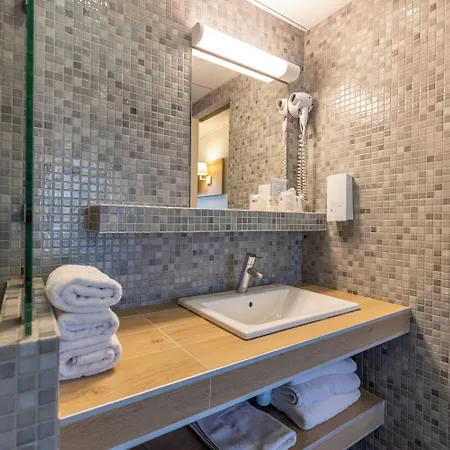 Espace Cite 2* Carcassonne