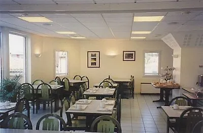 Espace Cite קרקסון