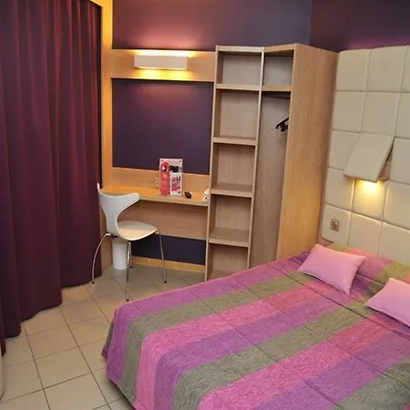 Hotel Espace Cite Carcasona