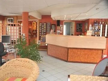 Espace Cite 2*