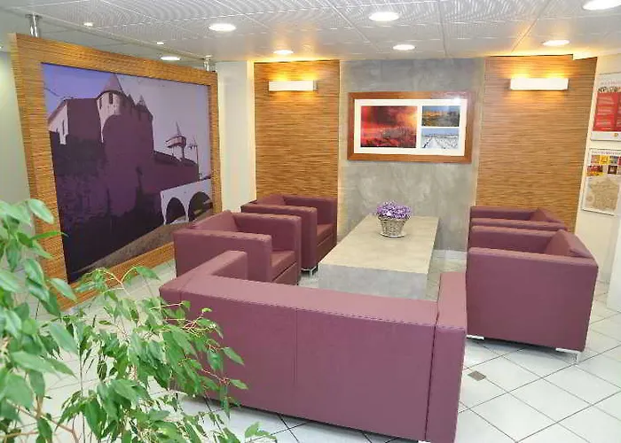 Hotel Espace Cite 2*