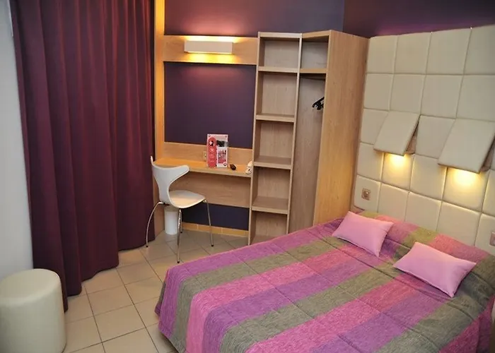 Hotel Espace Cite Carcasona