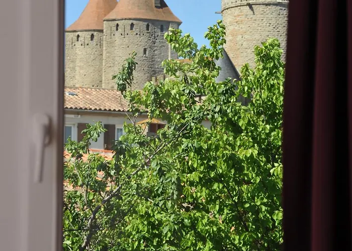 Espace Cite فندق